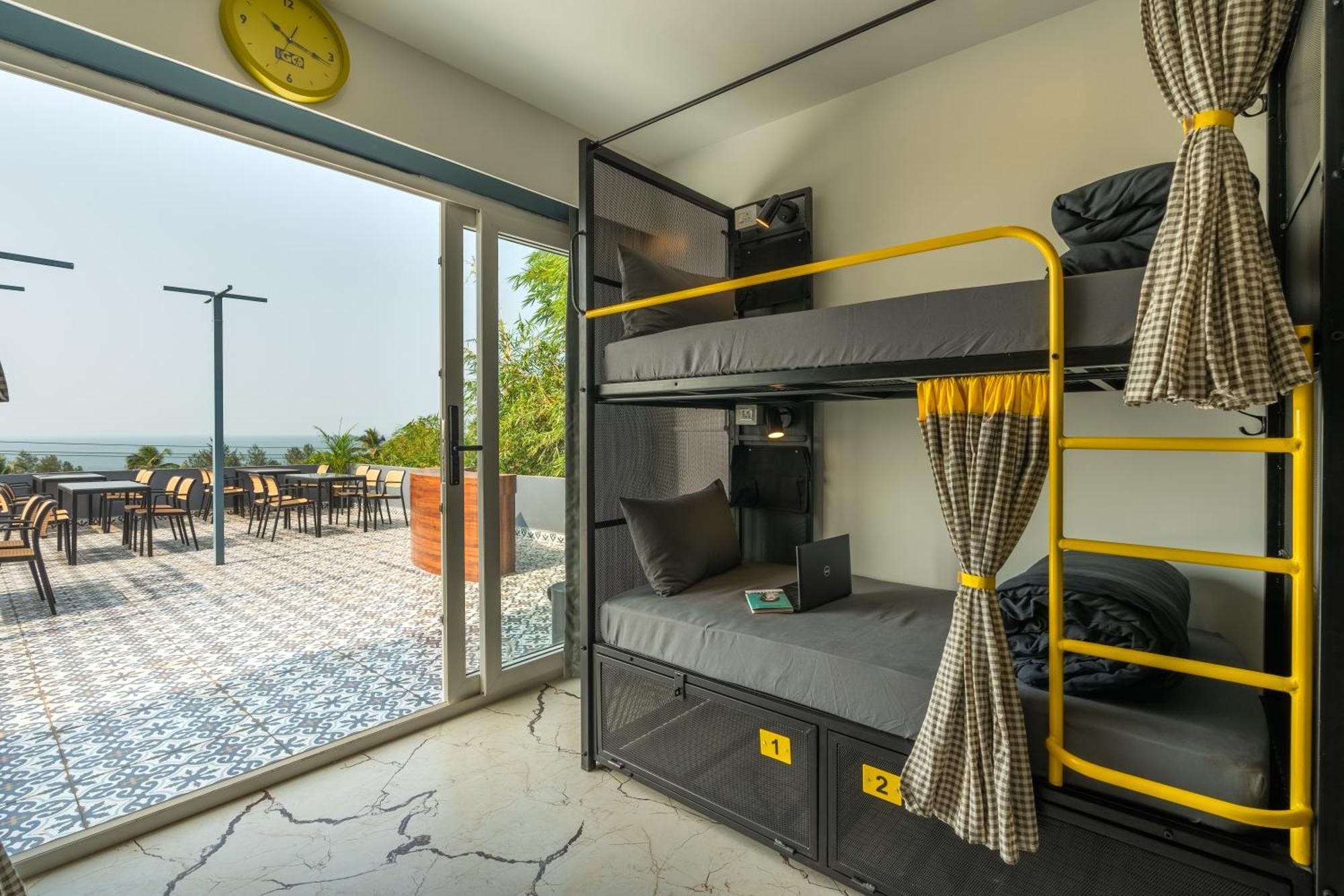 The Hosteller Goa, Mandrem Exterior foto