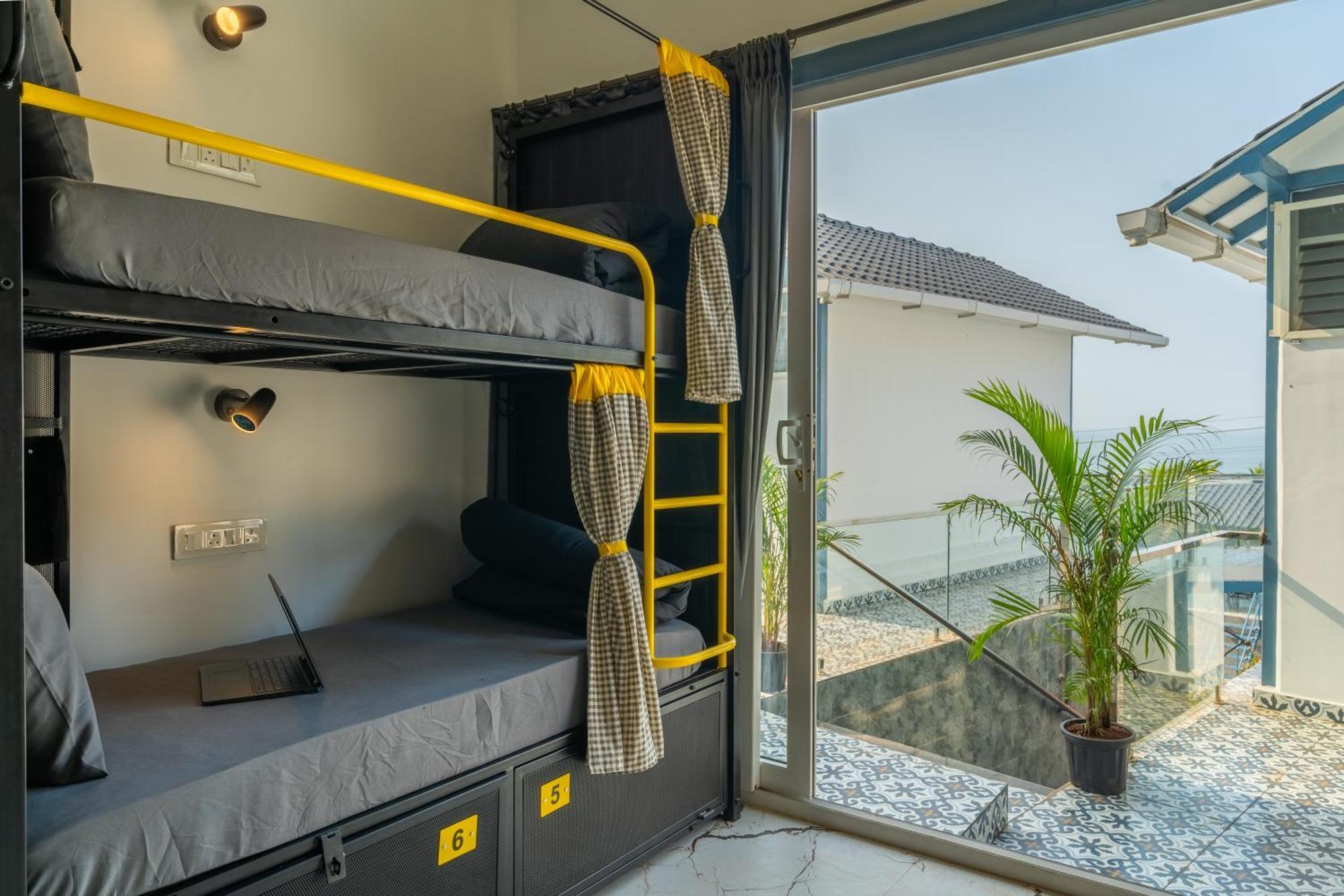 The Hosteller Goa, Mandrem Exterior foto